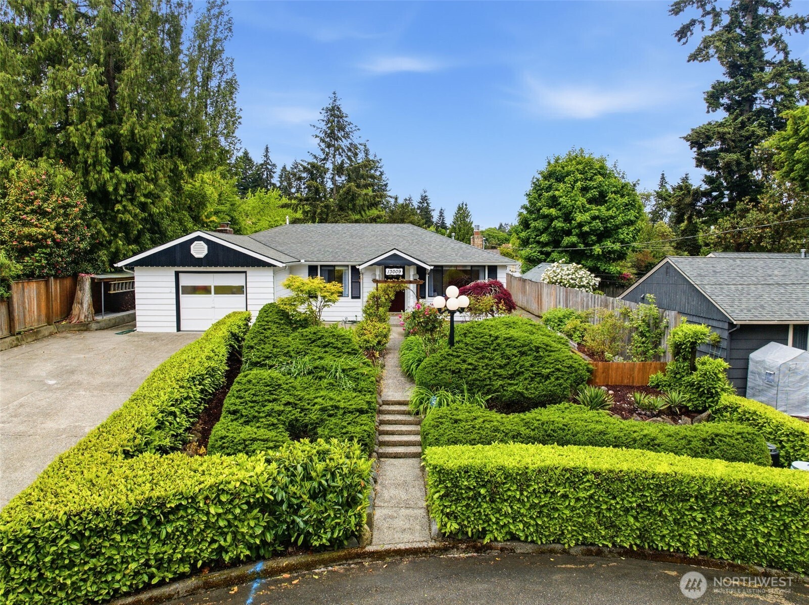 13009 6th Place SW Burien WA 98146