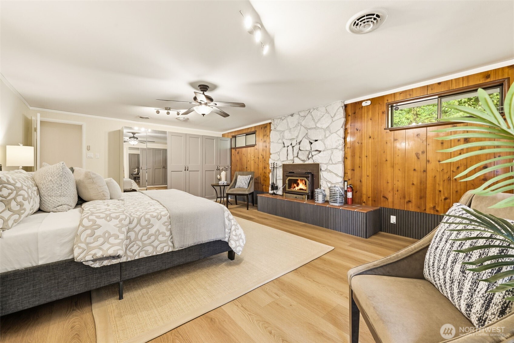 13009 6th Place SW Burien WA 98146