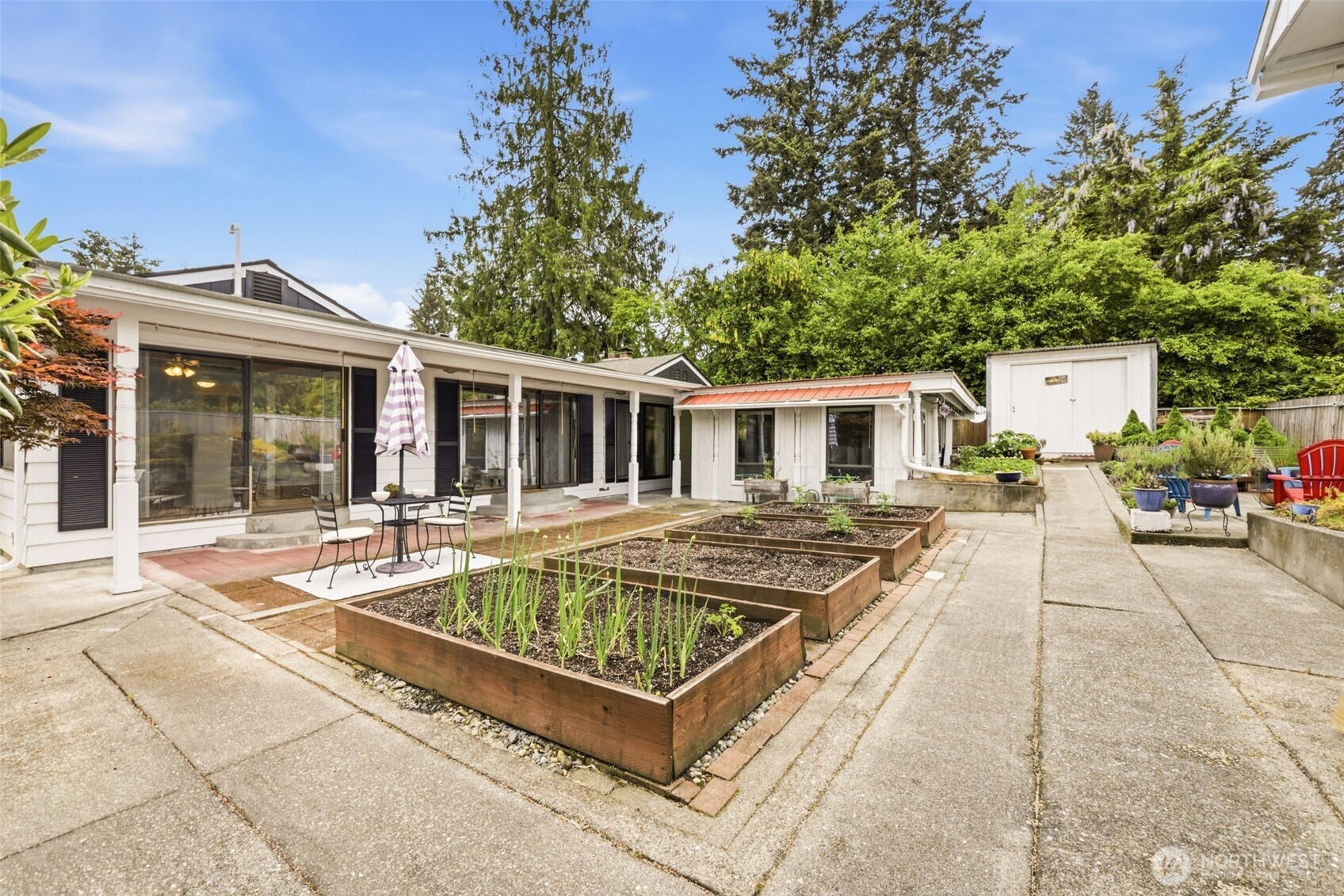 13009 6th Place SW Burien WA 98146