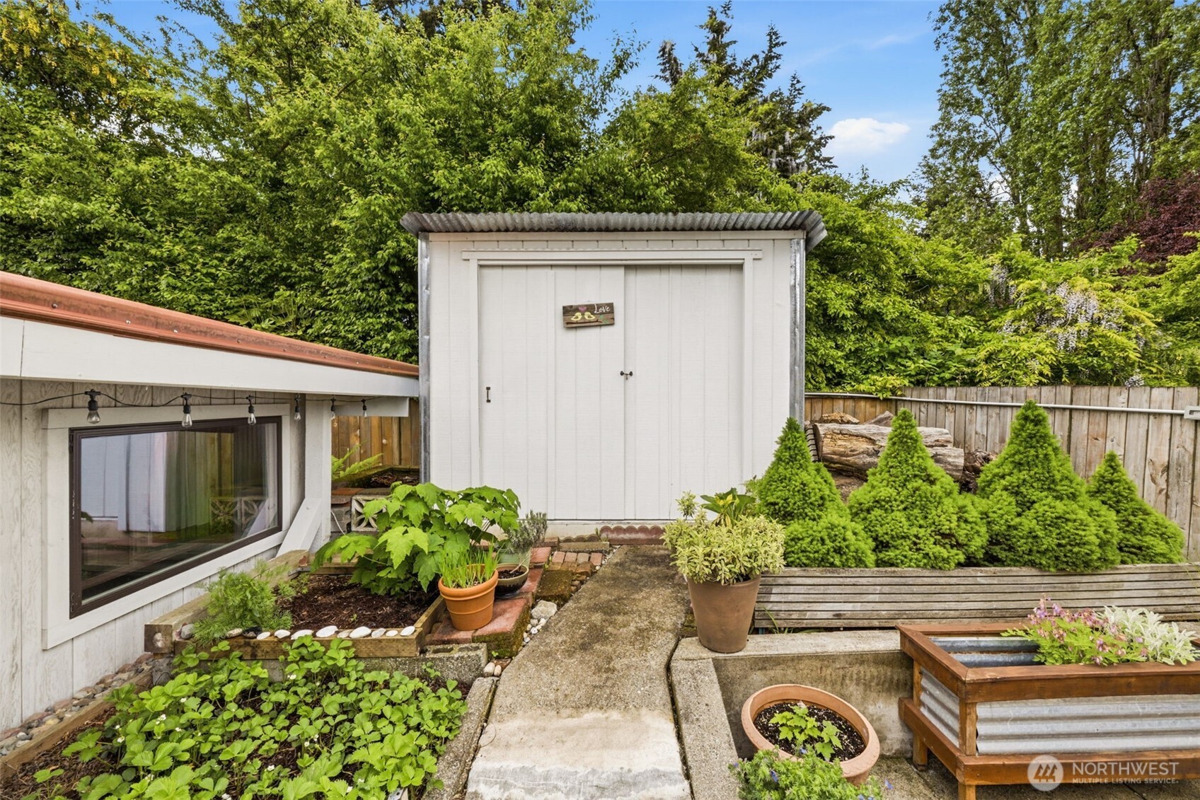 13009 6th Place SW Burien WA 98146