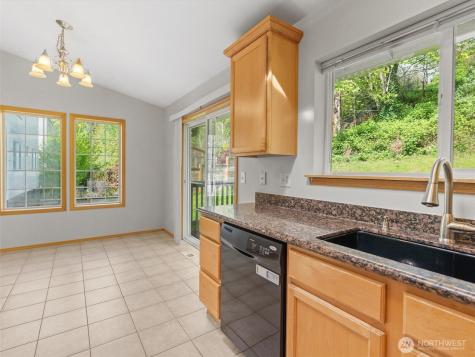 5062 23rd Avenue SW Seattle WA 98106