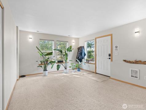 5062 23rd Avenue SW Seattle WA 98106