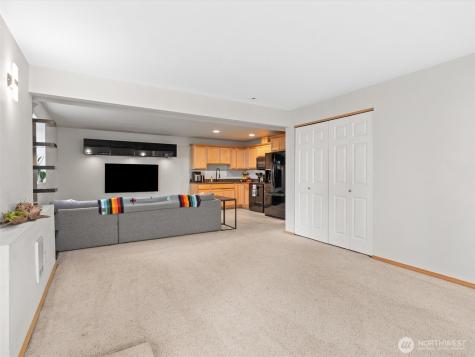 5062 23rd Avenue SW Seattle WA 98106