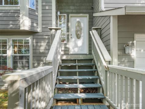 5062 23rd Avenue SW Seattle WA 98106