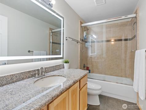 5062 23rd Avenue SW Seattle WA 98106