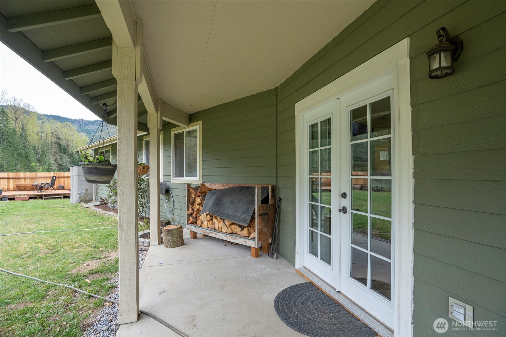 20108 State Route 706 E Elbe WA 98330