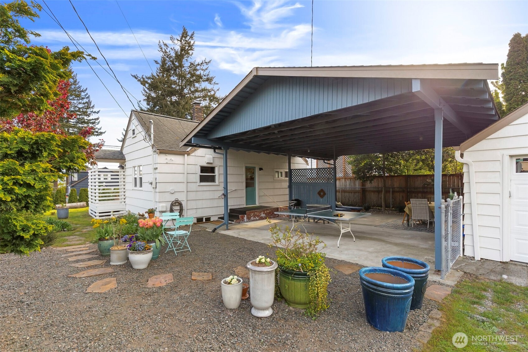 2718 E 11th Street Bremerton WA 98310