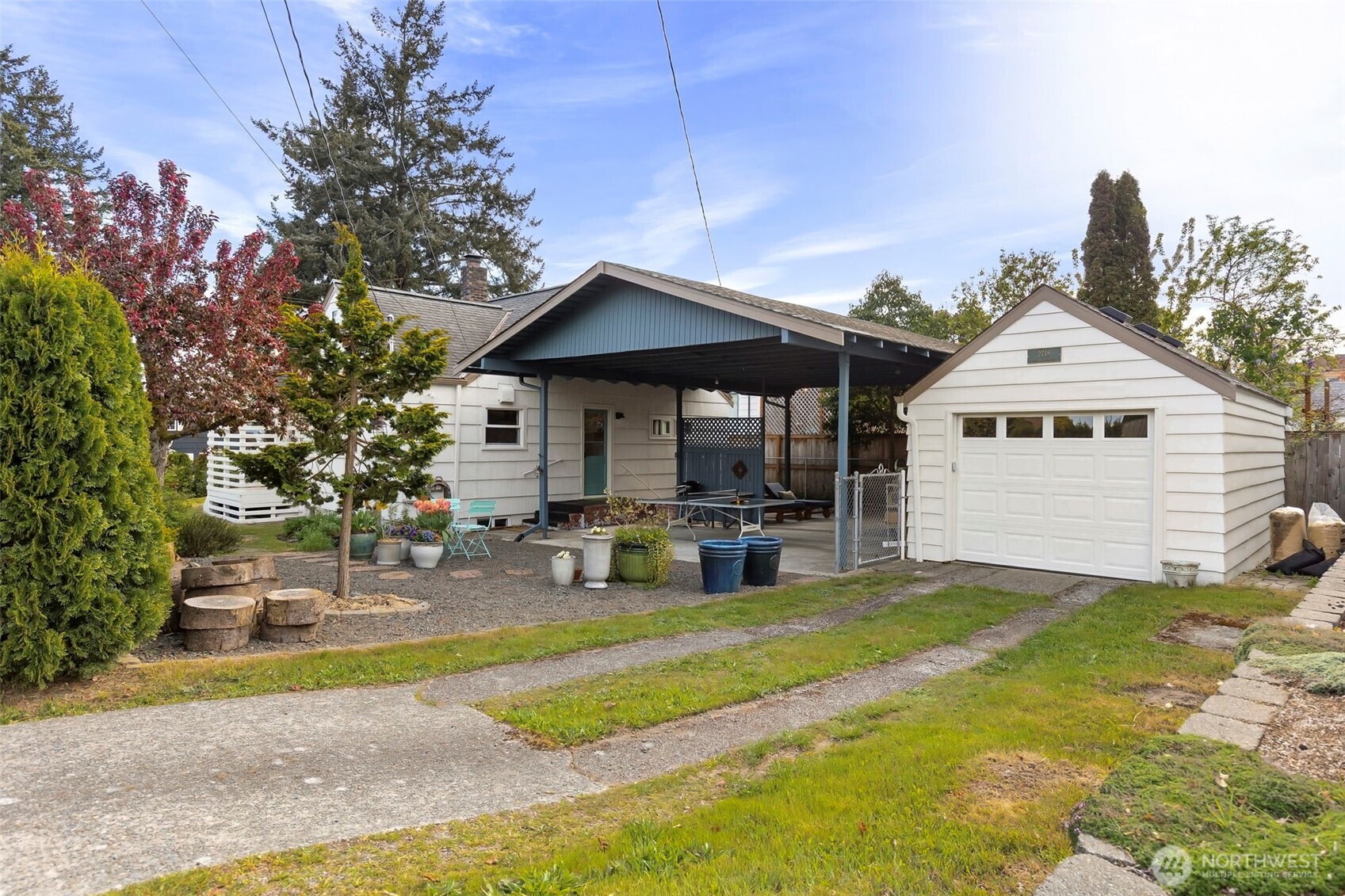 2718 E 11th Street Bremerton WA 98310