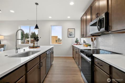 18521 SE 271st Place Covington WA 98042