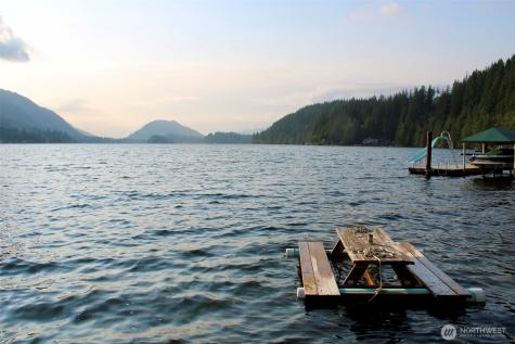 35046 North Shore Drive Mount Vernon WA 98274