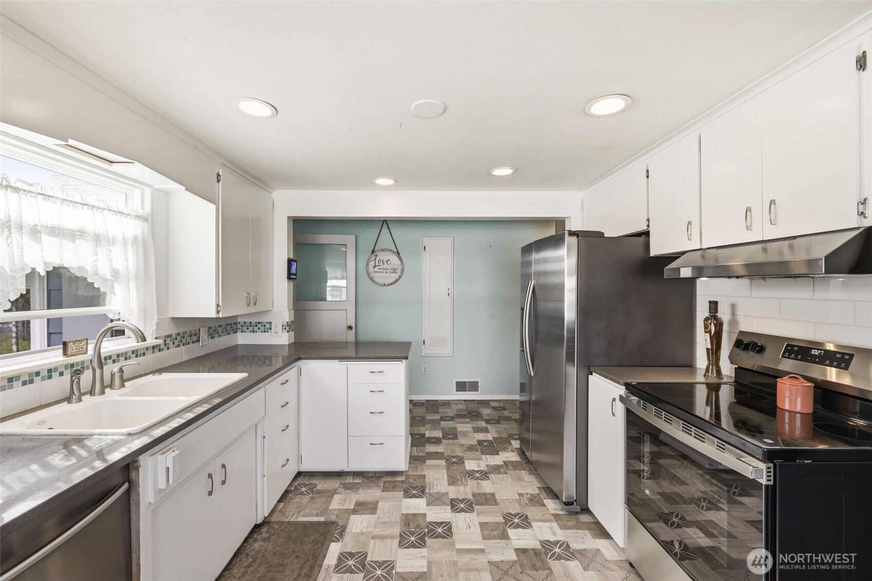 614 E 84th Street Tacoma WA 98445