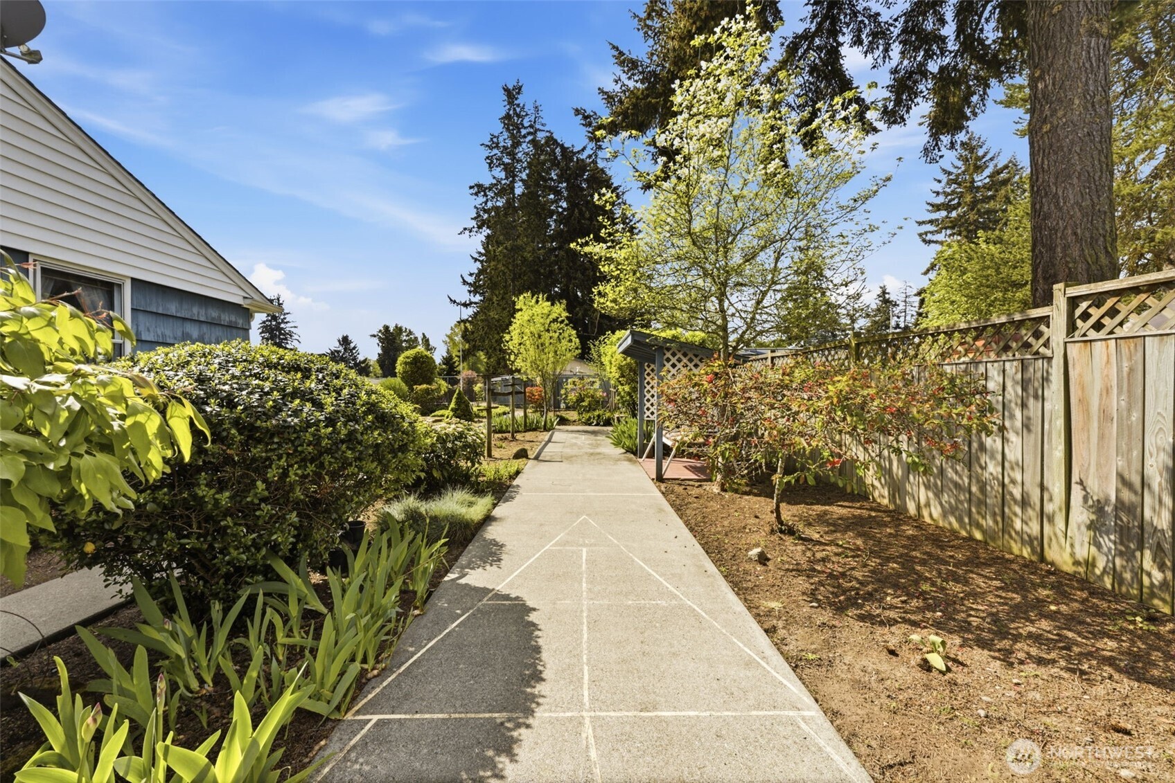 614 E 84th Street Tacoma WA 98445