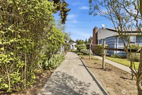 614 E 84th Street Tacoma WA 98445