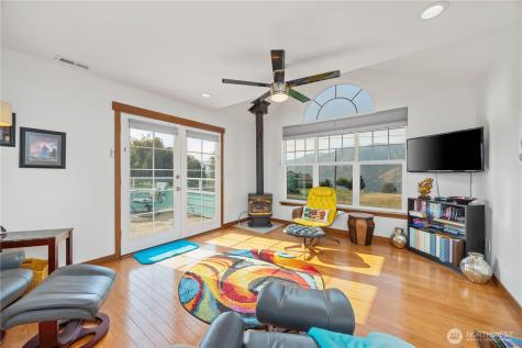 1190 Summit Boulevard Manson WA 98831