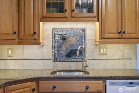 4708 Grandview Drive W Tacoma WA 98466