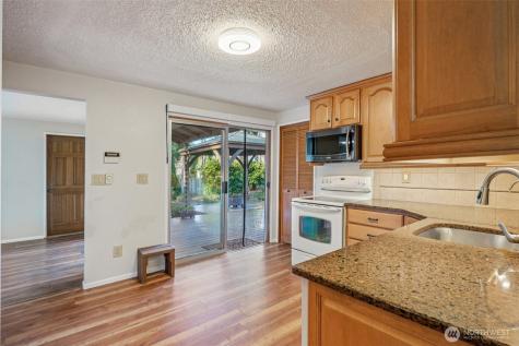 4708 Grandview Drive W Tacoma WA 98466