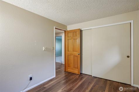 4708 Grandview Drive W Tacoma WA 98466
