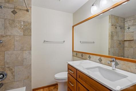 4708 Grandview Drive W Tacoma WA 98466
