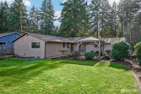4708 Grandview Drive W Tacoma WA 98466