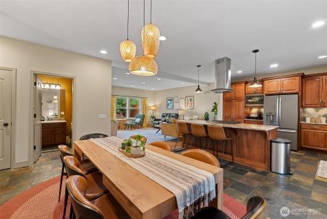 104 35th Street NW East Wenatchee WA 98802