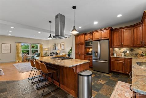 104 35th Street NW East Wenatchee WA 98802