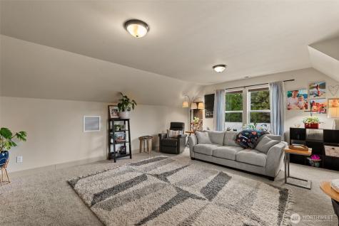104 35th Street NW East Wenatchee WA 98802