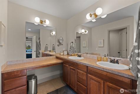 104 35th Street NW East Wenatchee WA 98802