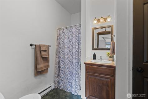 104 35th Street NW East Wenatchee WA 98802