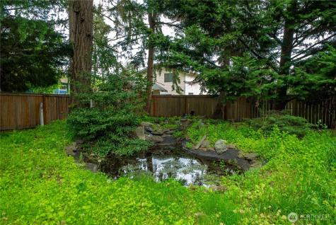 1911 154th Street Court E Tacoma WA 98445