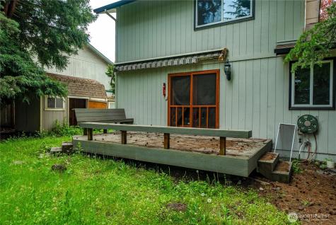 1911 154th Street Court E Tacoma WA 98445