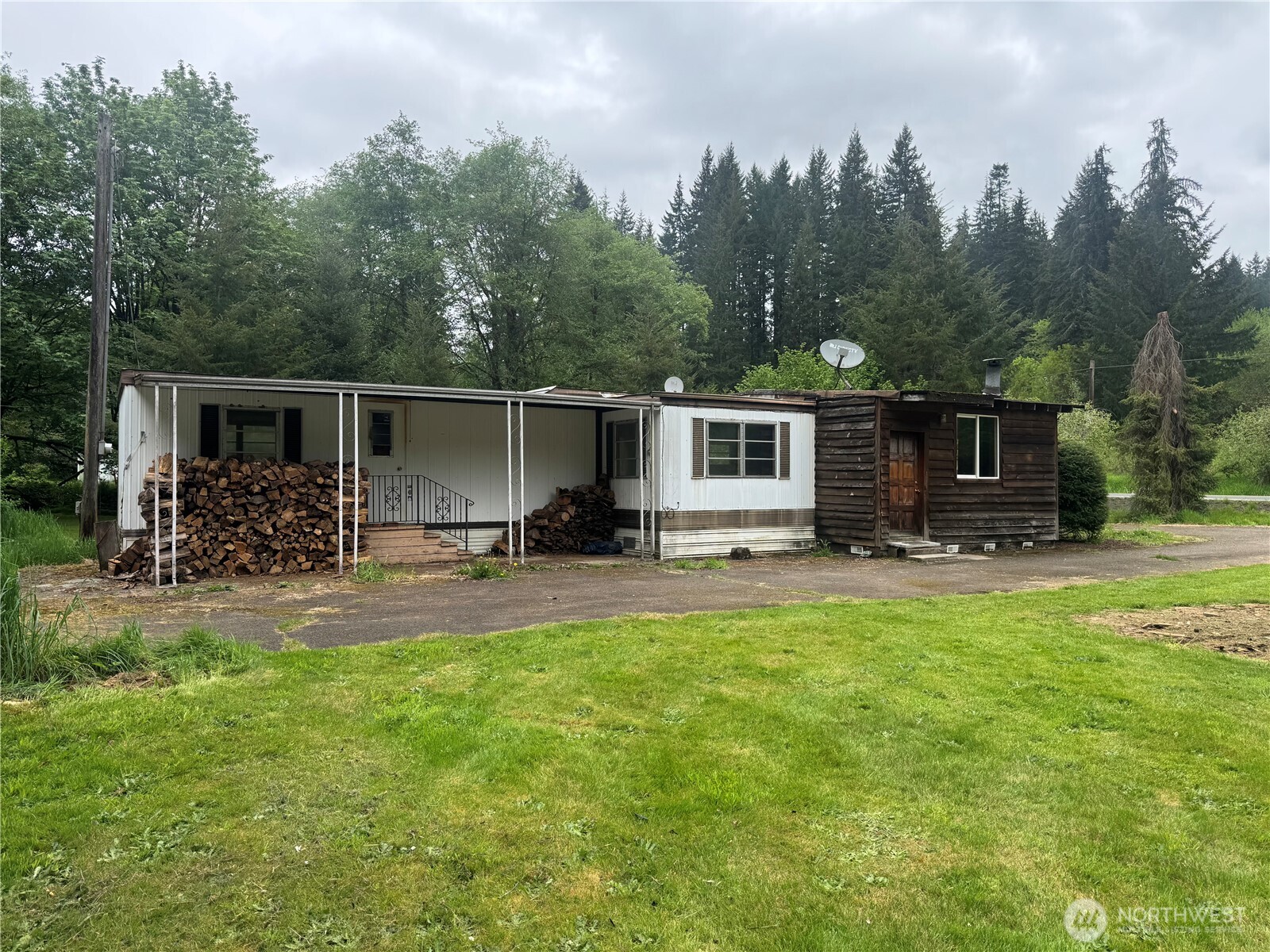 1031 Harmony Drive Longview WA 98632