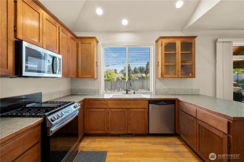 6908 83rd Street Ct E Puyallup WA 98371