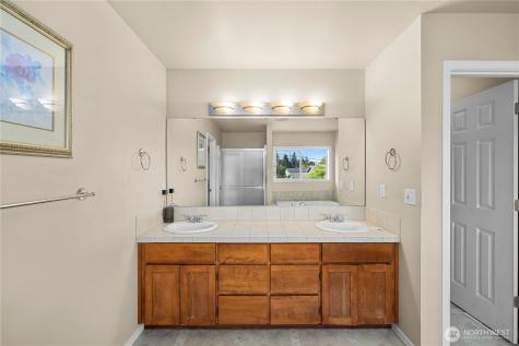 6908 83rd Street Ct E Puyallup WA 98371