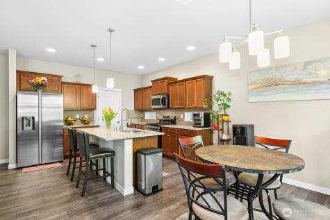 16233 76th Avenue Court E Puyallup WA 98375