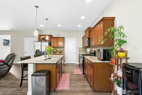 16233 76th Avenue Court E Puyallup WA 98375