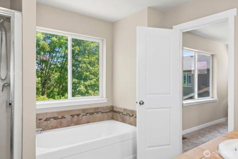 16233 76th Avenue Court E Puyallup WA 98375