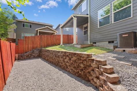 16233 76th Avenue Court E Puyallup WA 98375