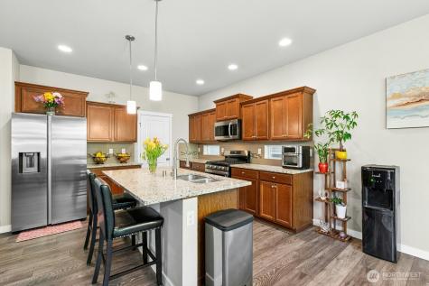16233 76th Avenue Court E Puyallup WA 98375