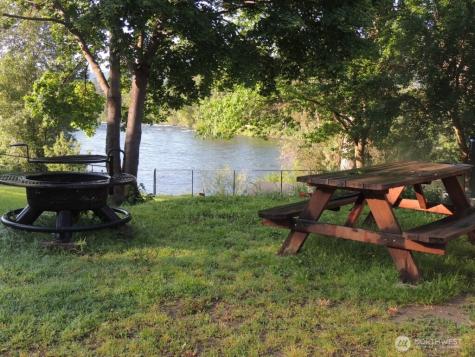 9291 Pakascwa Road Peshastin WA 98847