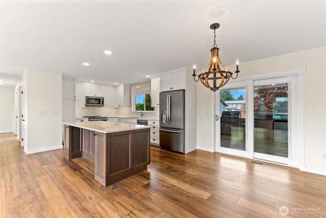 1040 Gilbert Court East Wenatchee WA 98802