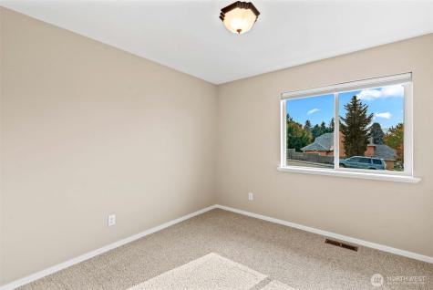 1040 Gilbert Court East Wenatchee WA 98802