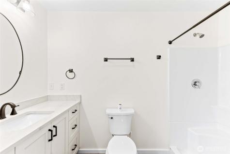 1040 Gilbert Court East Wenatchee WA 98802