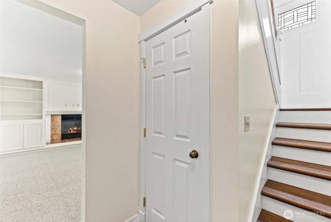 1040 Gilbert Court East Wenatchee WA 98802