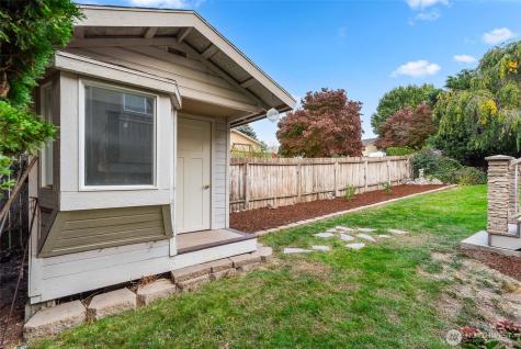 1040 Gilbert Court East Wenatchee WA 98802