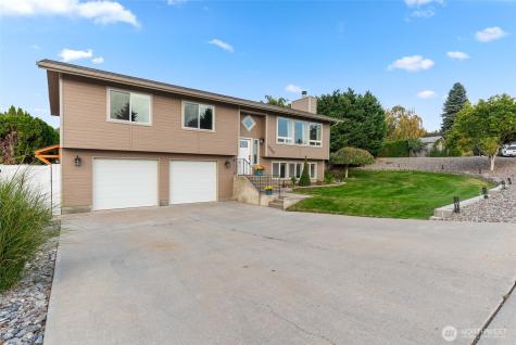 1040 Gilbert Court East Wenatchee WA 98802