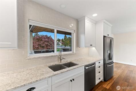 1040 Gilbert Court East Wenatchee WA 98802