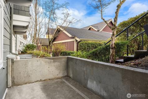 1848 NE Kenyon Court Issaquah WA 98029