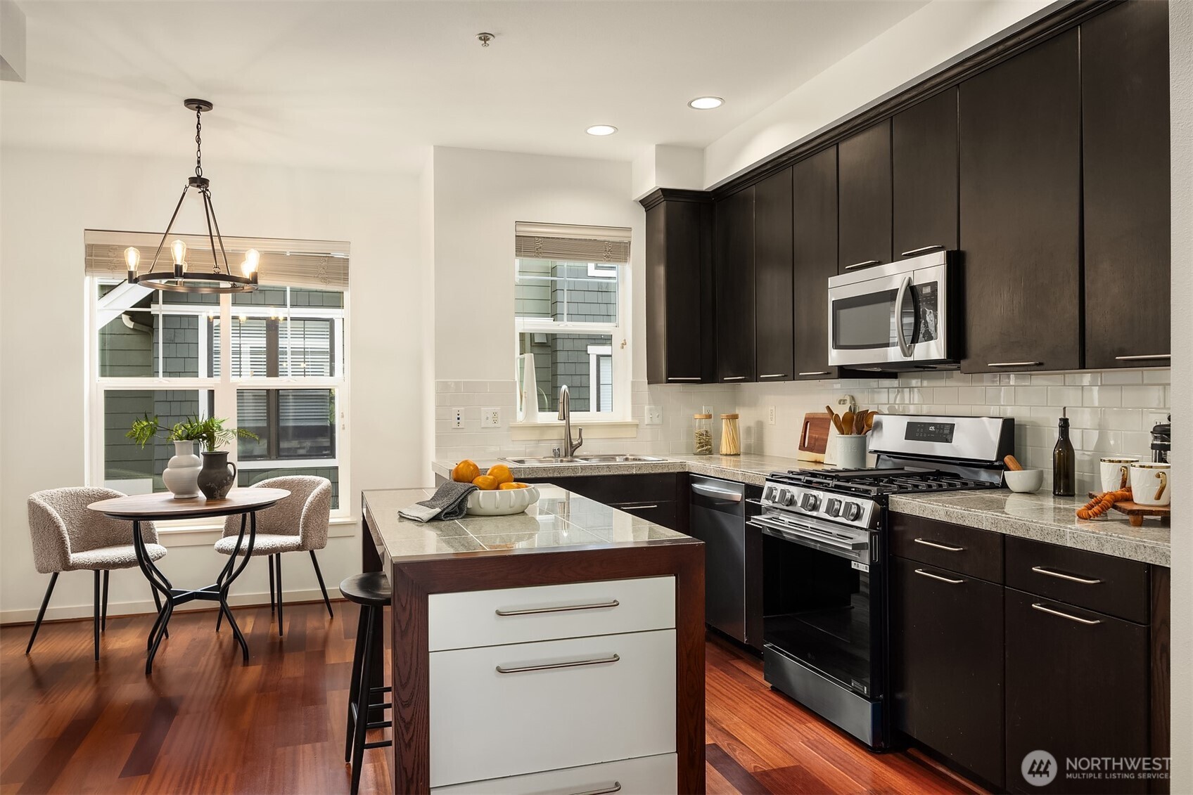 1848 NE Kenyon Court Issaquah WA 98029