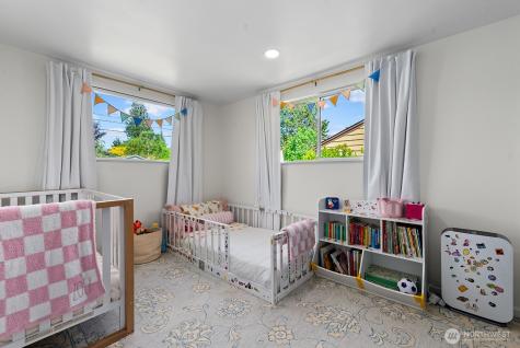6017 46th Avenue SW Seattle WA 98136