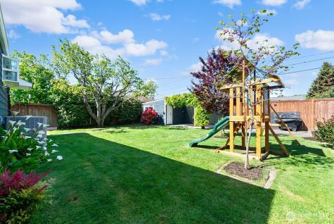 6017 46th Avenue SW Seattle WA 98136